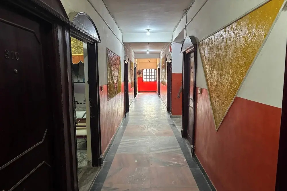 D Season Hotel