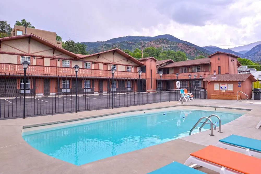 Americas Best Value Inn Villa Motel