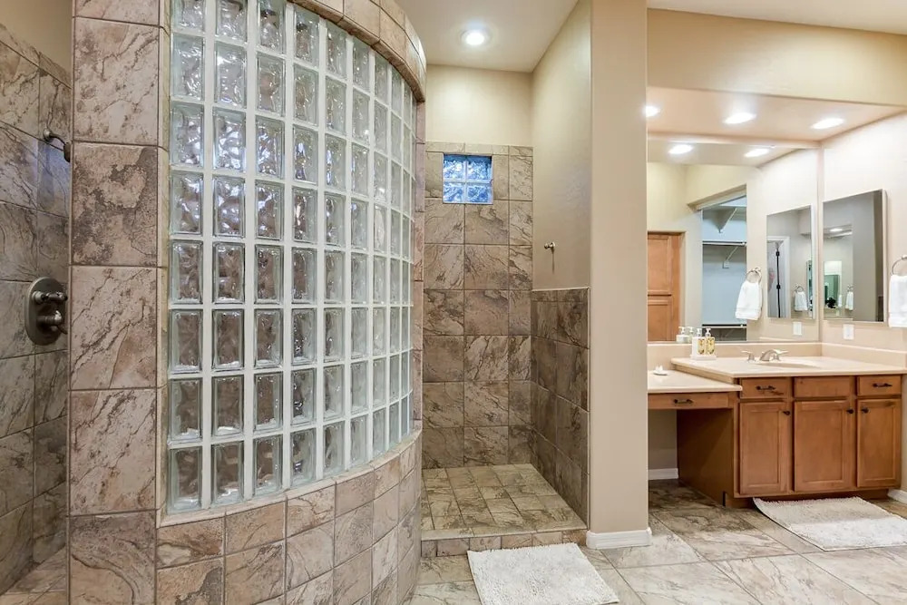 Lynx - 3 Br Home