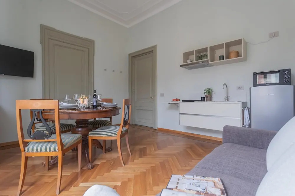 Garibaldi's Balcony by Rent all Como