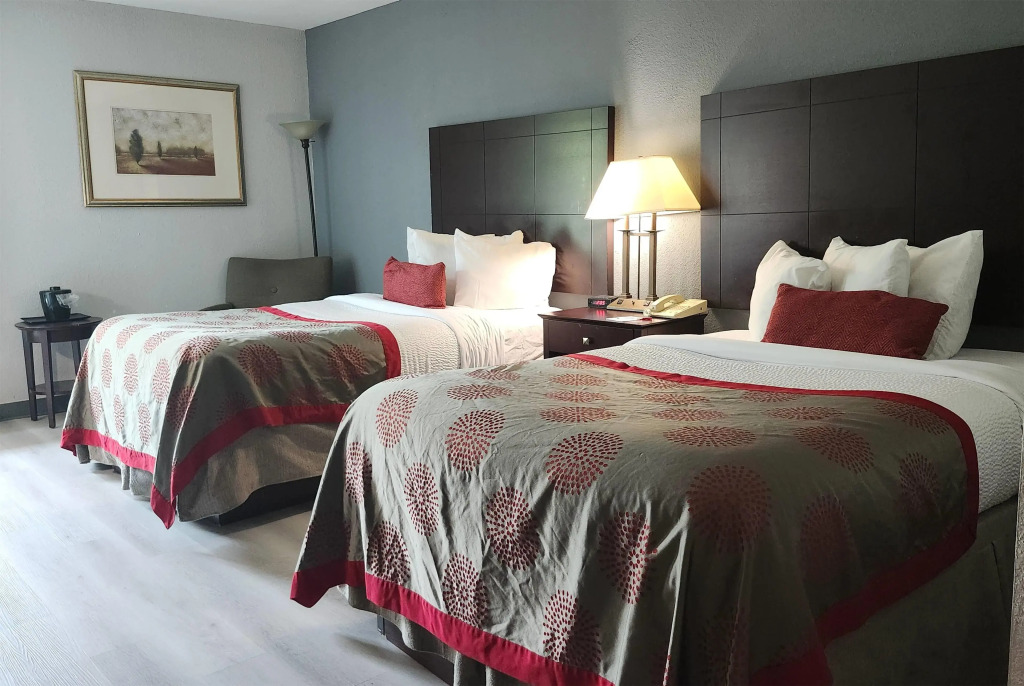 Ramada by Wyndham Luling