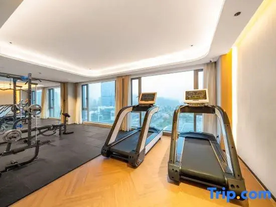Maison New Century Hotel Hangzhou Bay (in Geely Giehow Plaza)