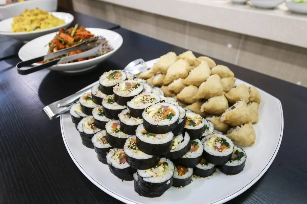 Jeju Parkside Tourist Hotel