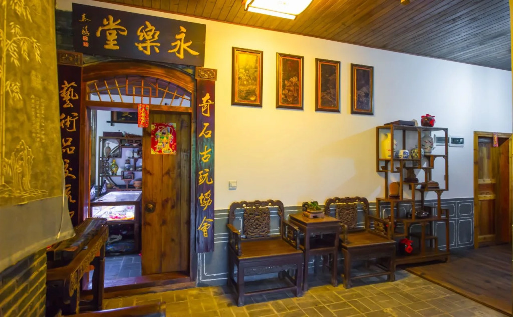 Yangshuo Scenic Mountain Retreat