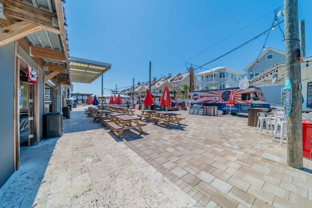 The Breezeway - 2 Br condo by RedAwning
