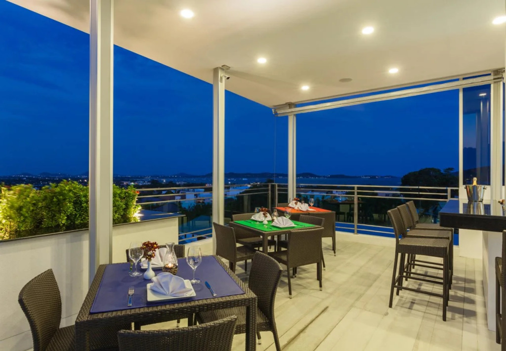 BTR Suites Hotel