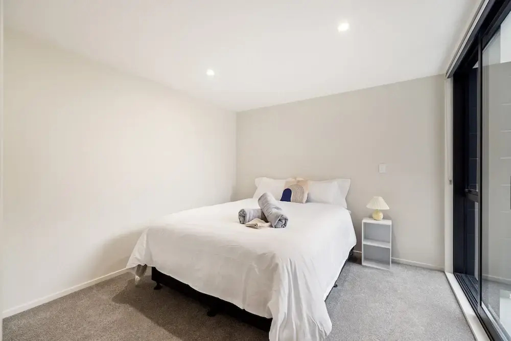 Newly Built 3 Bedroom Townhouse - Your Base to Explore the CBD