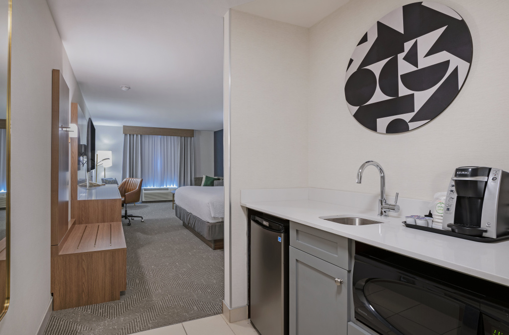 Holiday Inn Hotel and Suites-Kamloops by IHG