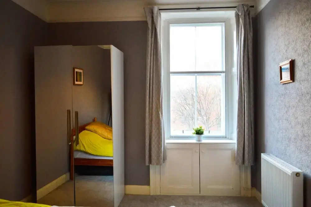 Cosy One Bed West End Flat Ideal for Tourists