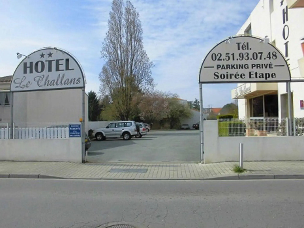 CitHôtel Le Quai 9