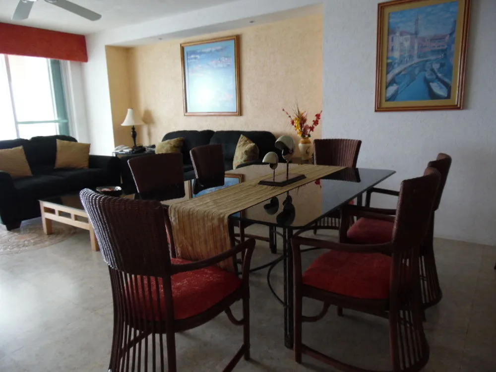 Penthouse B North El Cantil