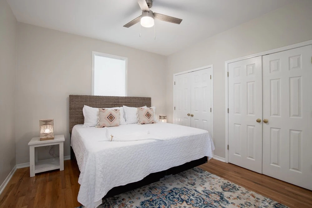 Beachwave Bungalow by Avantstay Pet Friendly, Close to Beach!