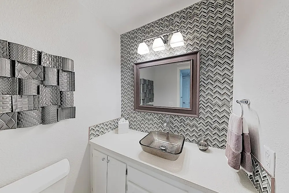 Chic Condo W/ Pool, Balcony – 1 Block To El Paseo! Condo