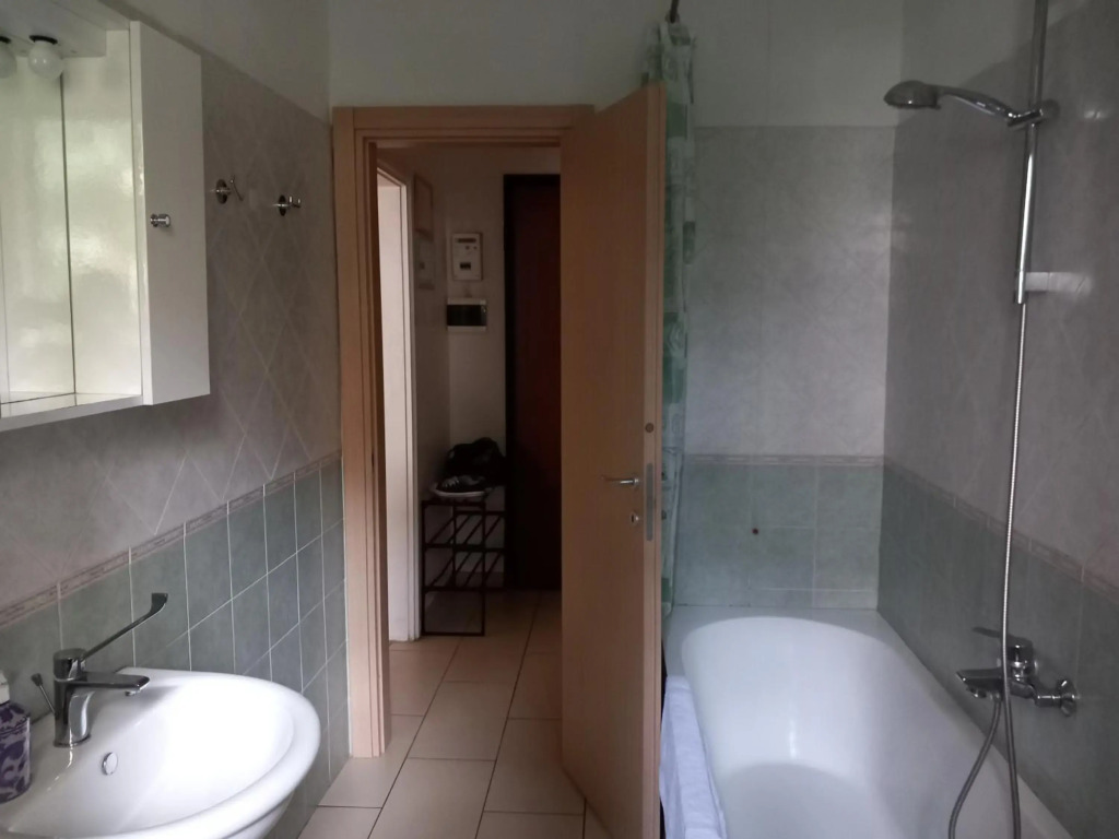 Simple & Comfortable apartment vicino POLICLINICO