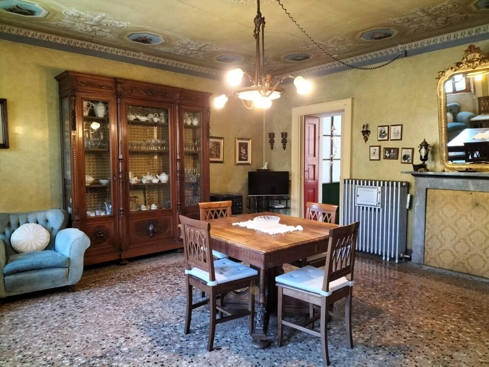 Gio s House Vintage Style Into Borromee Island