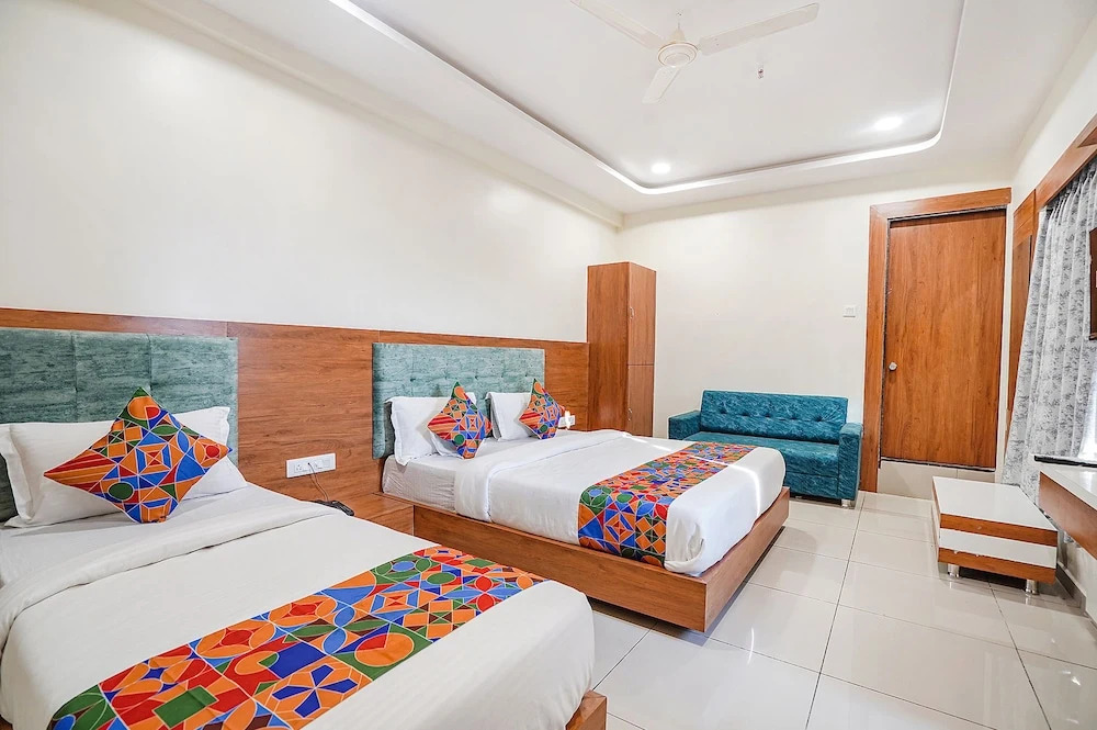 Fabhotel Hk Villa