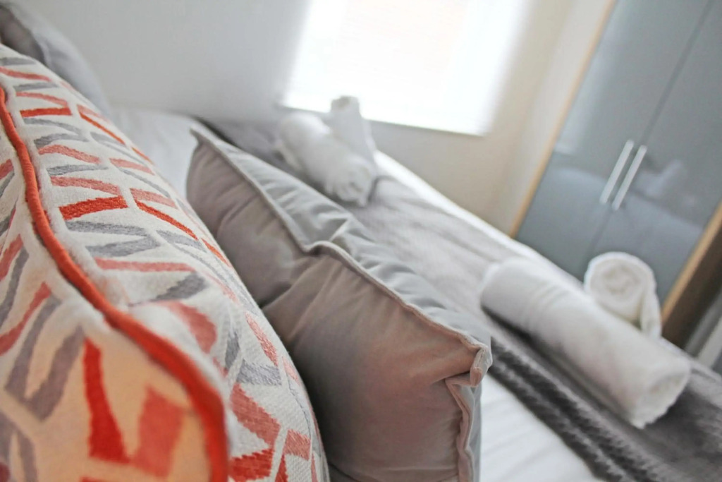 Panton Road - Modern Classic Terrace - Sleeps 12