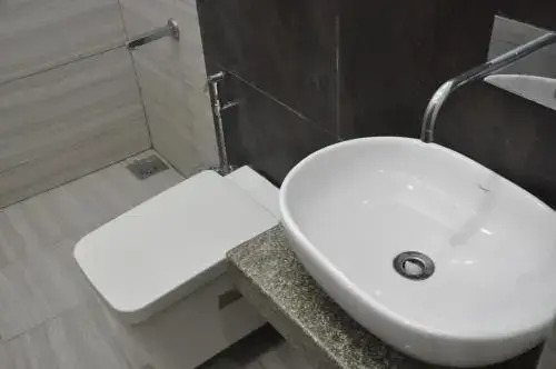 Hotel Surya Palace by OYO Rooms