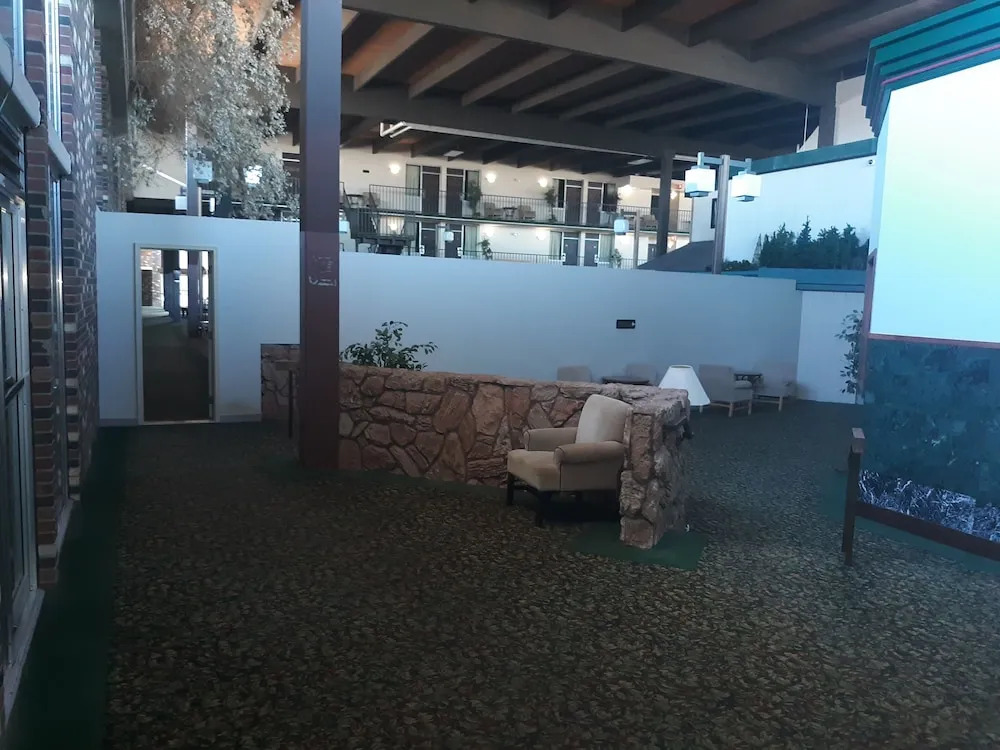 The Vegas Motel