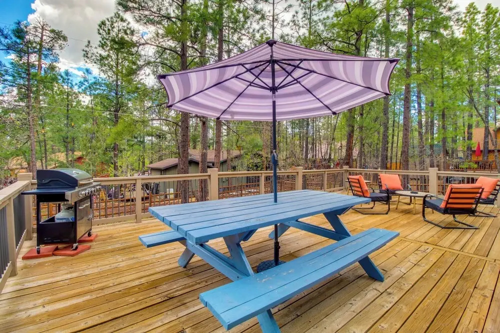 Updated Pinetop Home: 5 Mi to Woodland Lake Park!