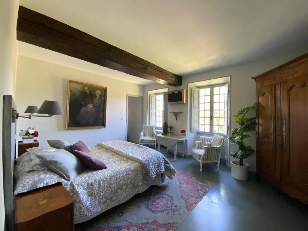 Le Petit Chateau De Sainte Colombe