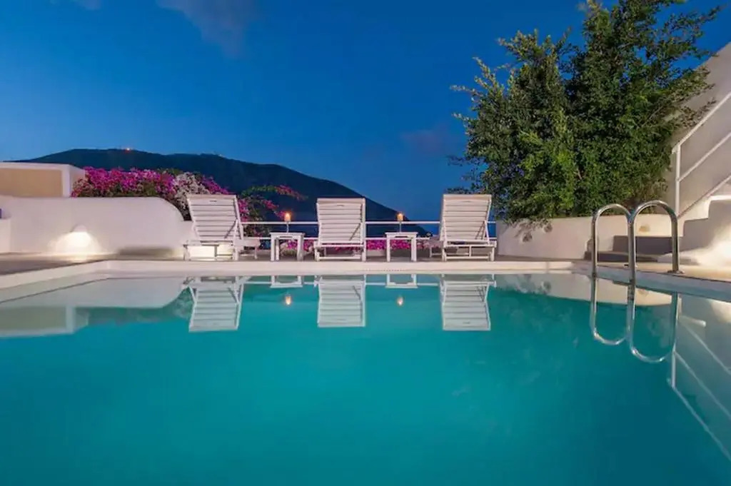 Superb 4-bedrooms Villa with private pool