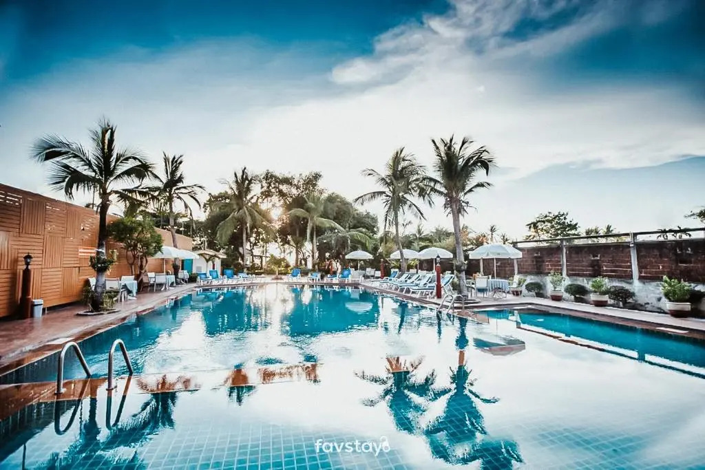 Twin Palms Suites and Residence Pattaya