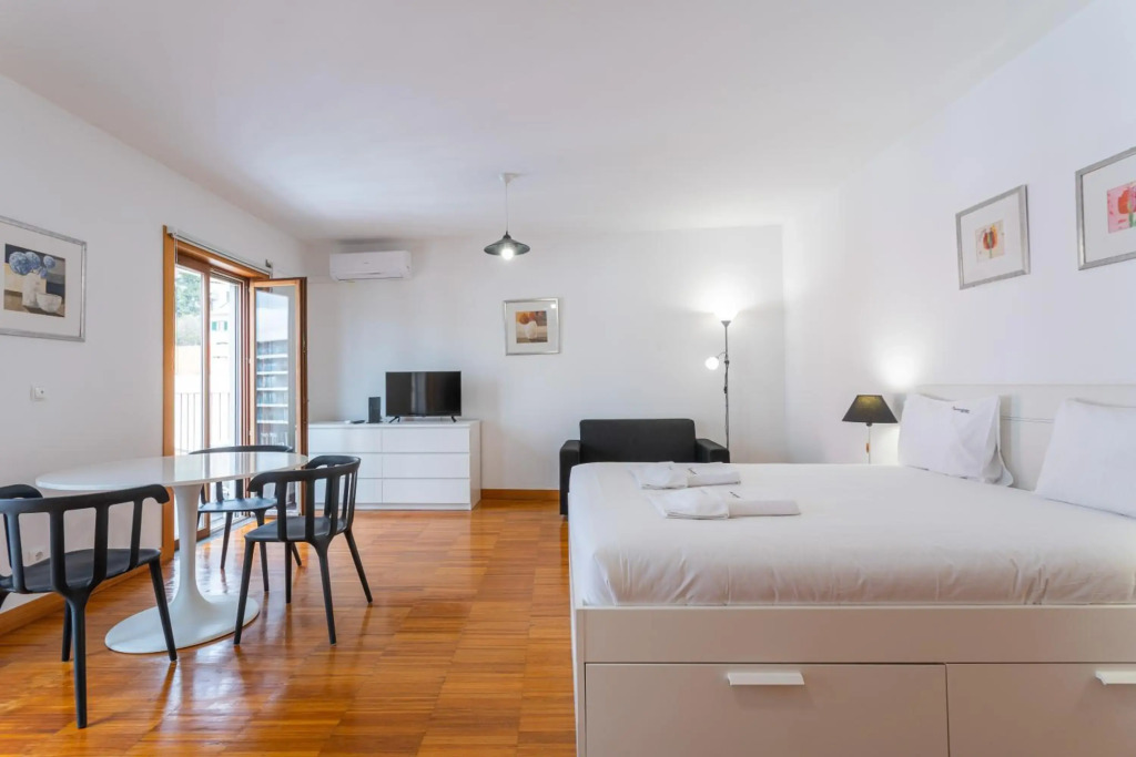 FLH Funchal Studio with Balcony