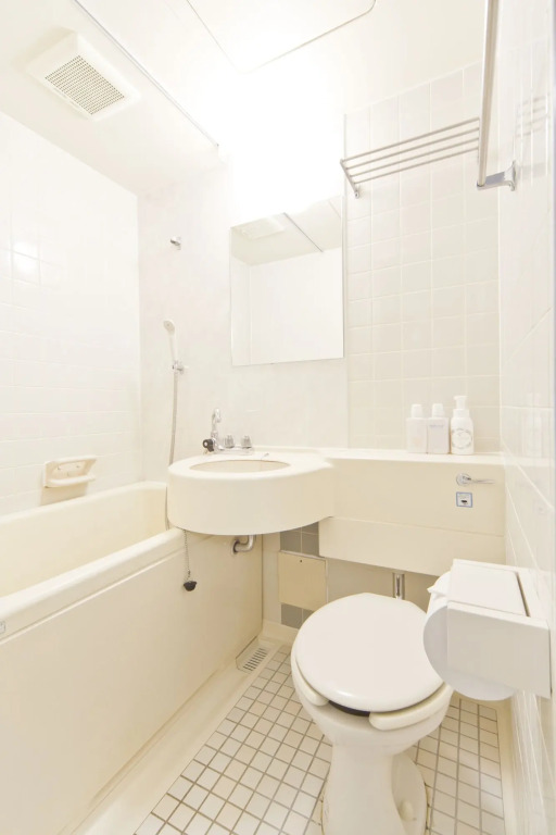 The Shin-Okubo International Hotel