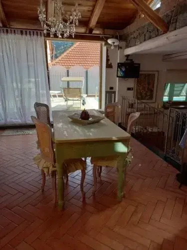 Flat 1 Bedroom 1 Bathroom - Varazze