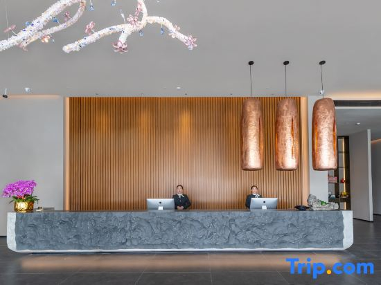 LZ Hotel