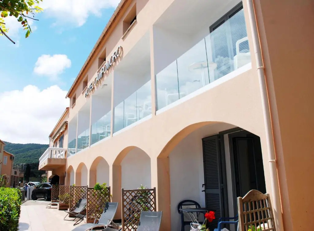 HOTEL CAMPOMORO