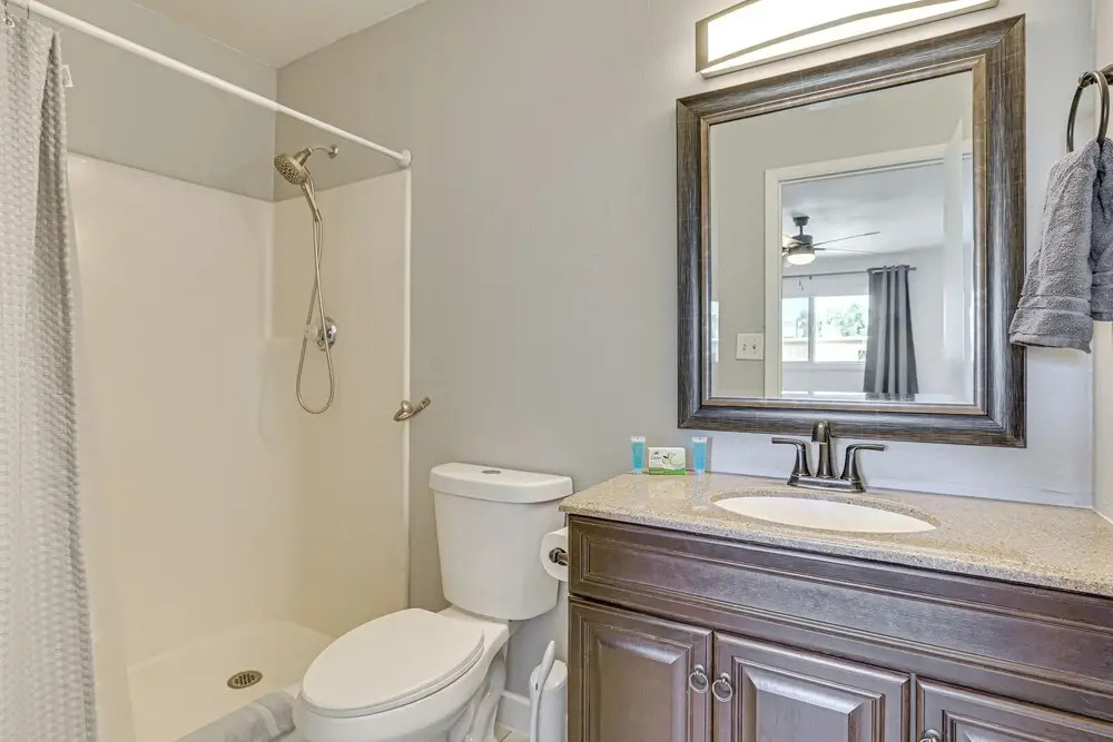 2 Mi to Old Town & Mall: Townhome w/ Pool Access!