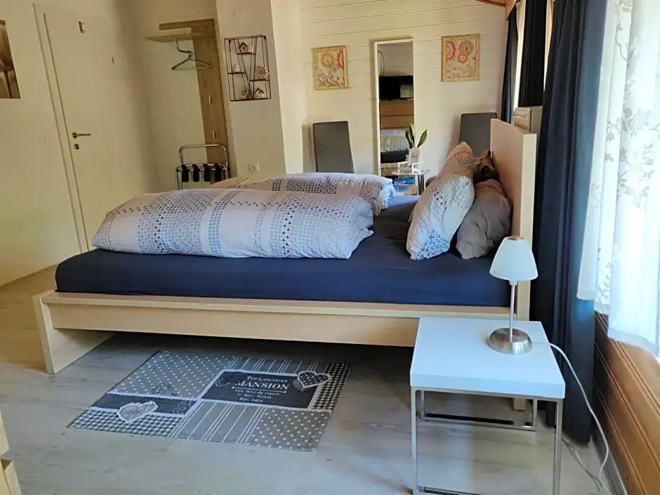 B&B Leonhard 7