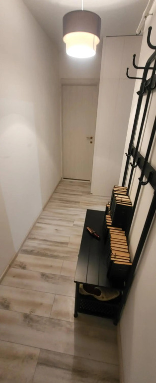 Etaj 4 fără lift. Garsoniera moderna, bloc nou