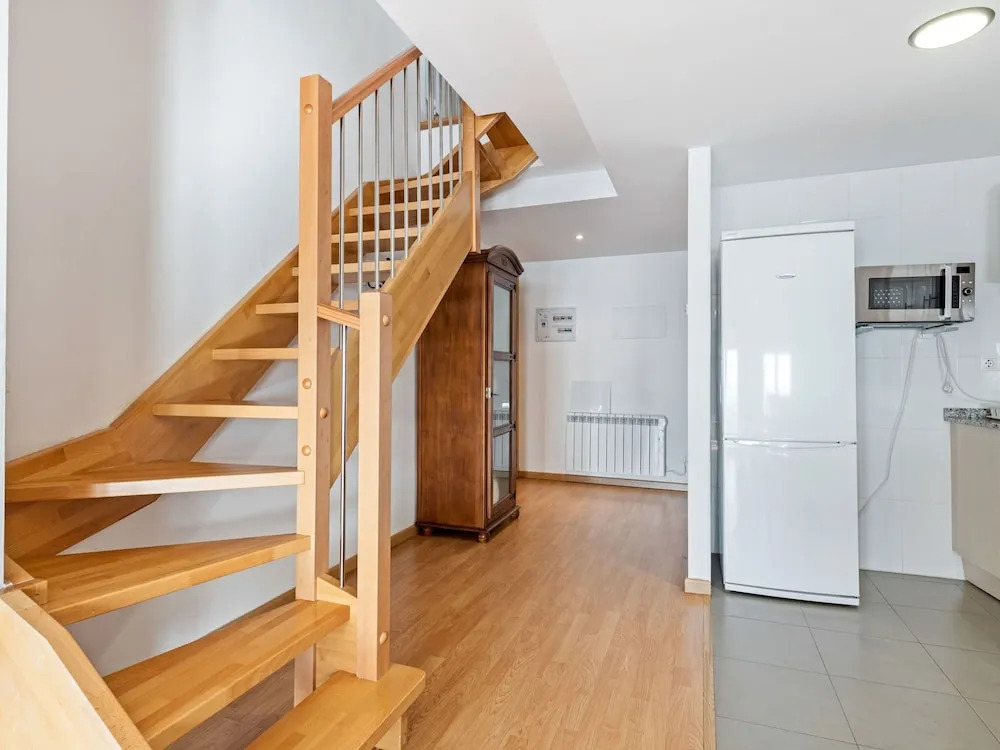 Modern Apartment in Gudar With Balcony