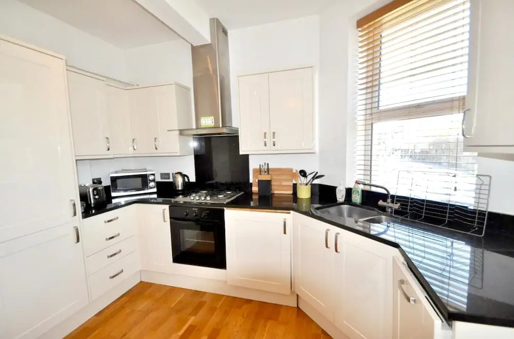 Apartment With 2 Bedrooms in Greater London, With Wifi