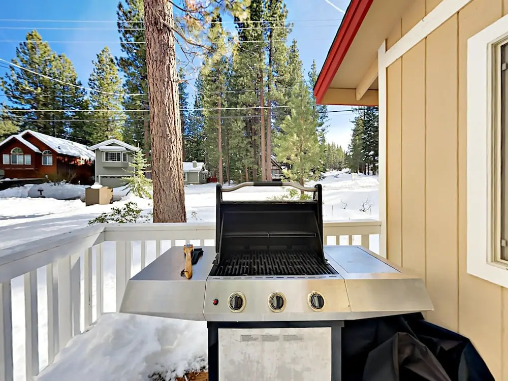 Big South Lake Tahoe House w Hot Tub by RedAwning