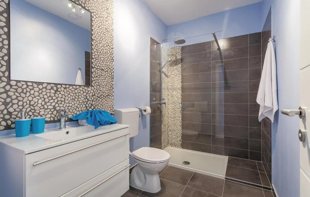 Awesome Home in Kastel Stafilic with Hot Tub, WiFi & 4 Bedrooms