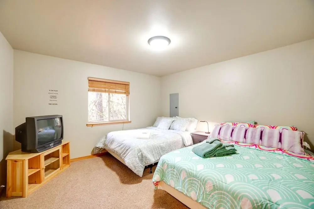 65GS - Hot Tub - Wi-Fi - Pets Ok - BBQ - Sleeps 10