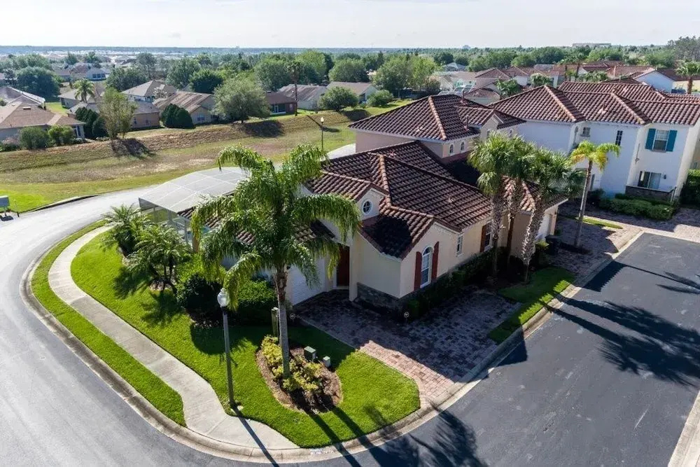 Tuscan Hills 3 Bed, 2 Bath Courtyard Villa 3 Bedroom Villa by Redawning