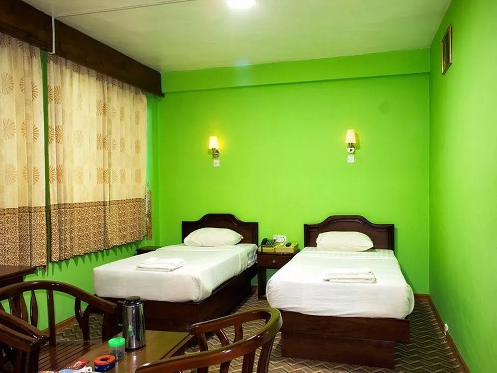 Universe Hotel