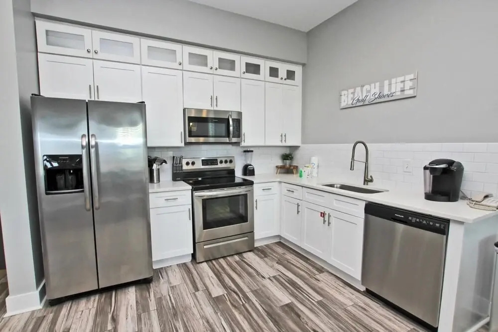 Hang 10 East Point Cottages Unit H by Youngs Suncoast
