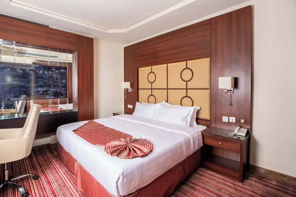Westland Hotel