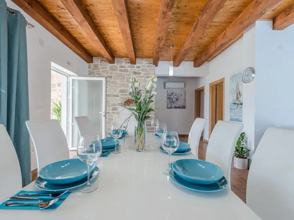 Private Pool Villa in Suko an
