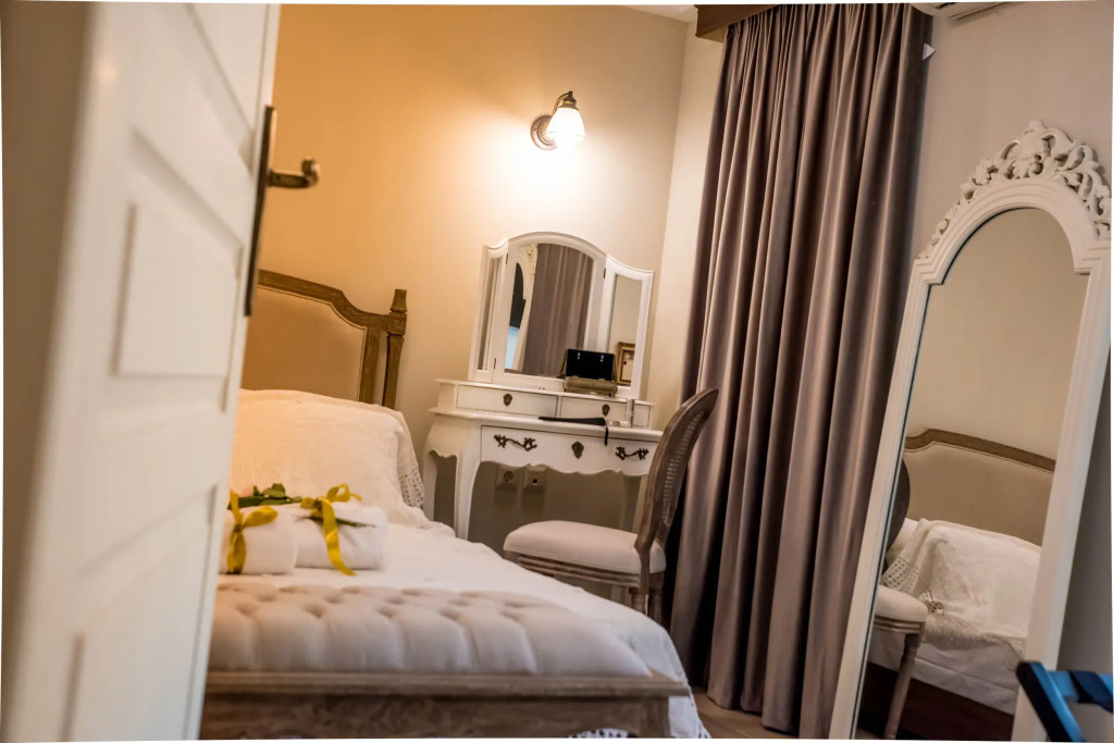 Kyria Boutique House