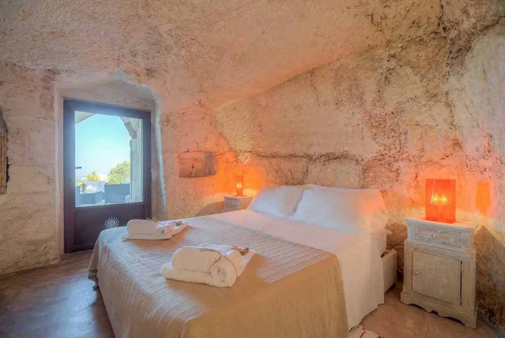 La Lamia 1864 Ostuni by Typney