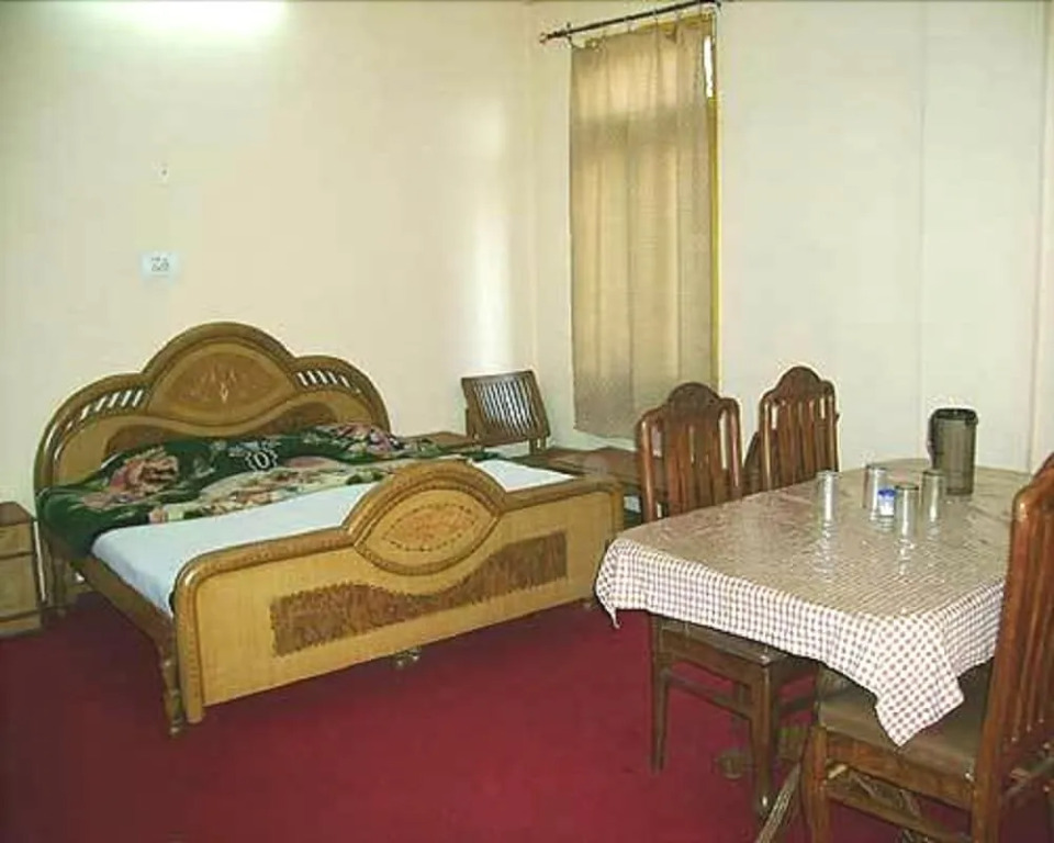 Midway Resort