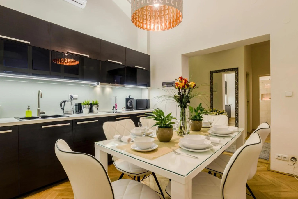 Royal Route Residence