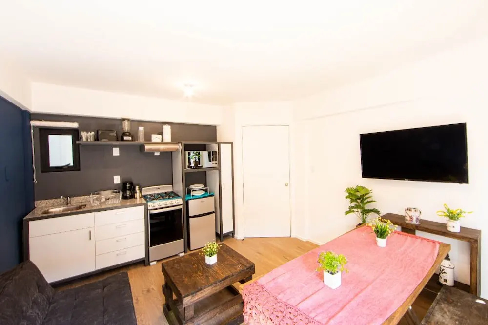 Sophisticated City Center 1 Bdrm Apartment 5 Stars